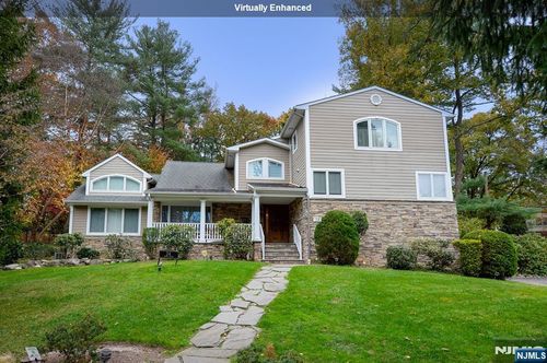 24 Knoll Road, Tenafly, NJ, 07670 | Card Image