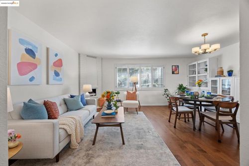 e-1701 Central Ave, Alameda, CA, 94501-2516 | Card Image