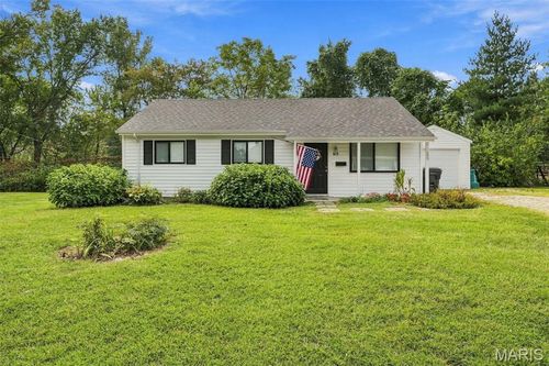 512 Eggering Dr, O Fallon, MO, 63366-2252 | Card Image