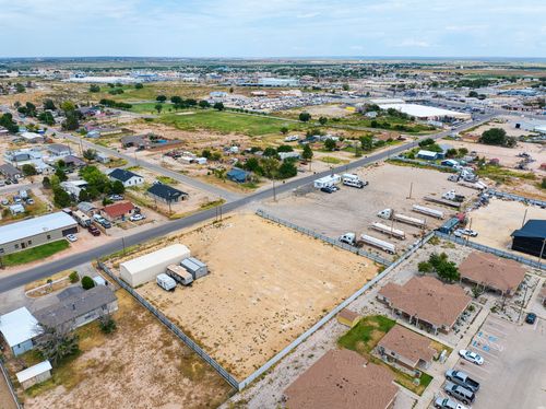 301 301 W Rose W, Carlsbad, NM, 88220 | Card Image