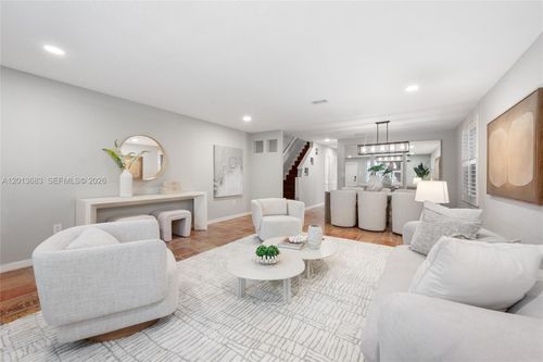 3274-3274 Gifford Ln, Miami, FL, 33133-5115 | Card Image