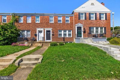 1923 Edgewood Road, Townhouse with 3 bedrooms, 1 bathrooms and null parking in TOWSON MD | Image 1