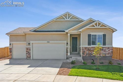 3302 Bella Notte Dr, Pueblo, CO, 81001-4907 | Card Image