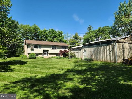 2697 Fulling Mill Rd, MIDDLETOWN, PA, 17057-3139 | Card Image