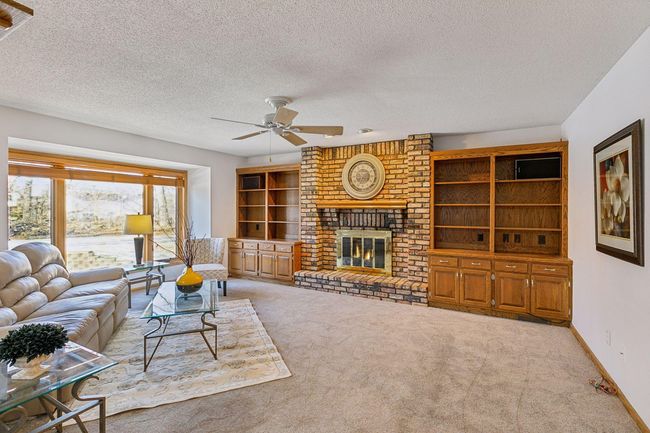 5929 Oxford St N, House other with 4 bedrooms, 4 bathrooms and null parking in Shoreview MN | Image 18