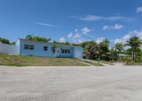 1715 12th Avenue N, Lake Worth Beach, FL, 33460 | Card Image
