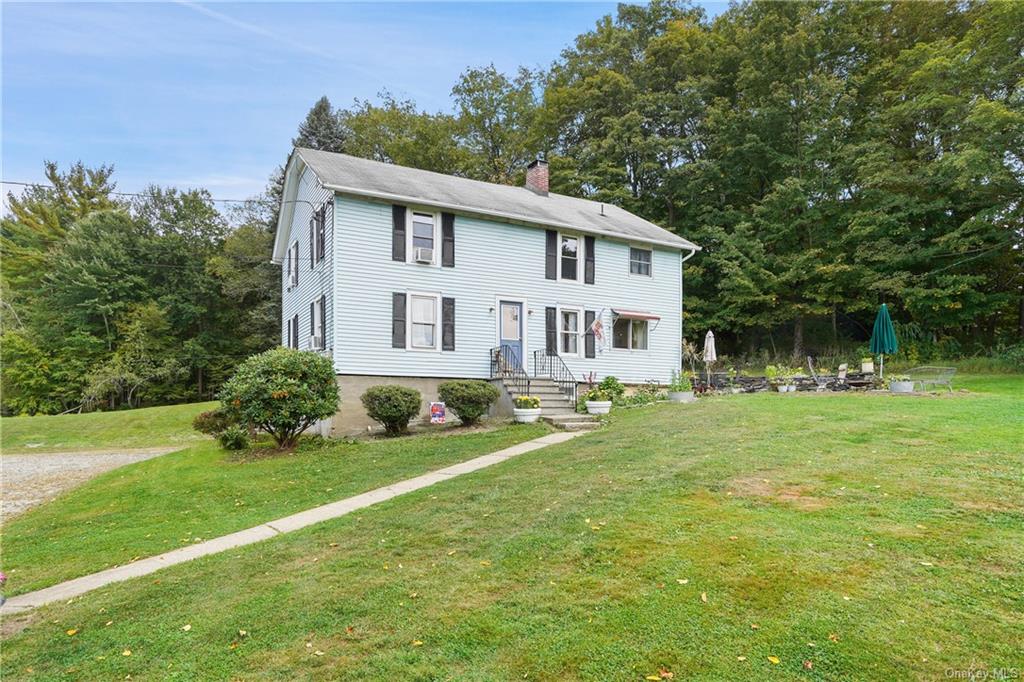 Clove Rd, Lagrangeville, NY 12540