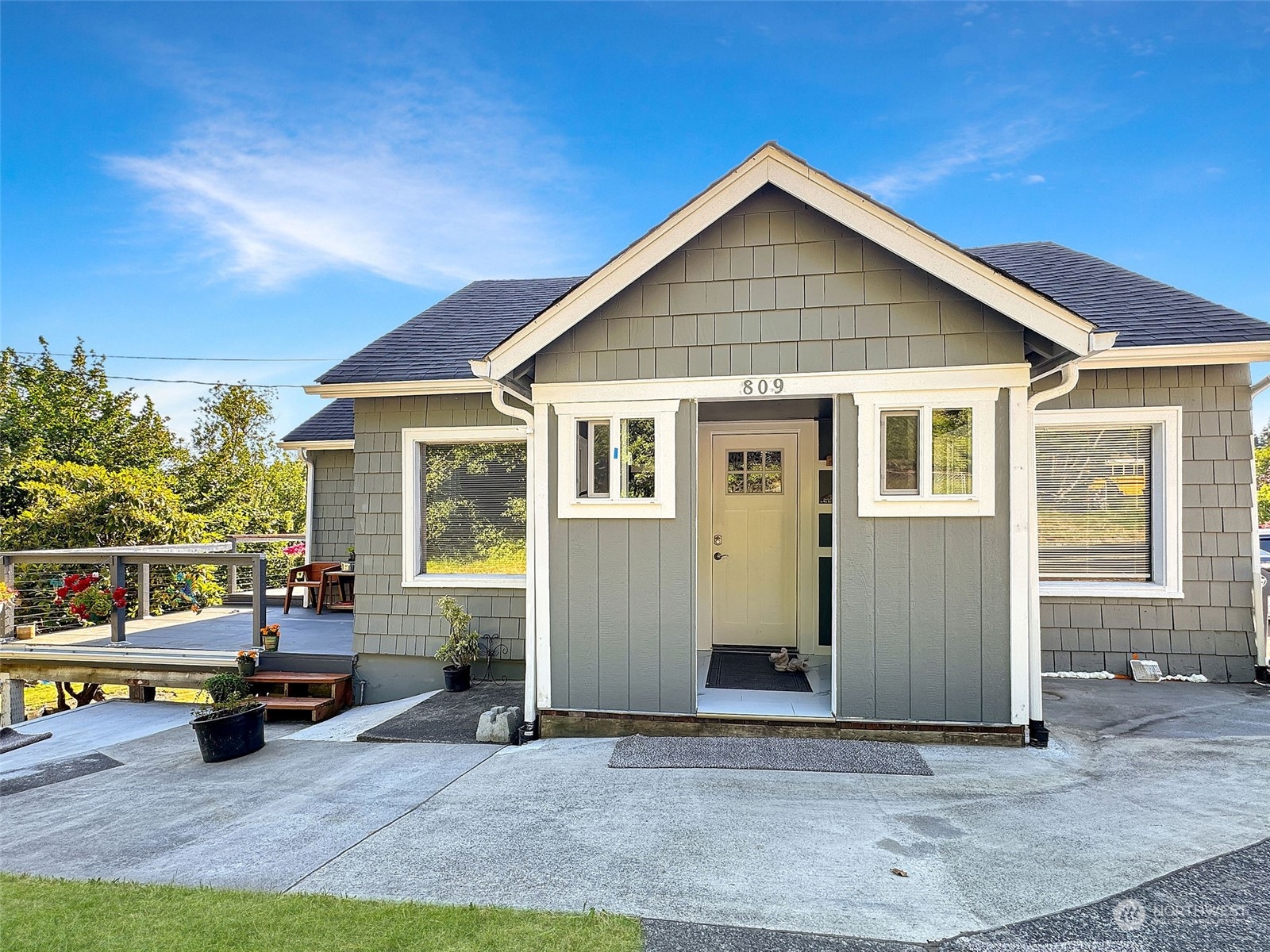 Oak St, Aberdeen, WA 98520