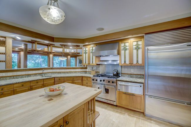 Viking and Sub Zero appliances | Image 20