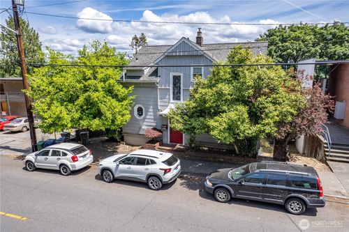 4710 22nd Avenue Ne, Seattle, WA, 98105 | Card Image