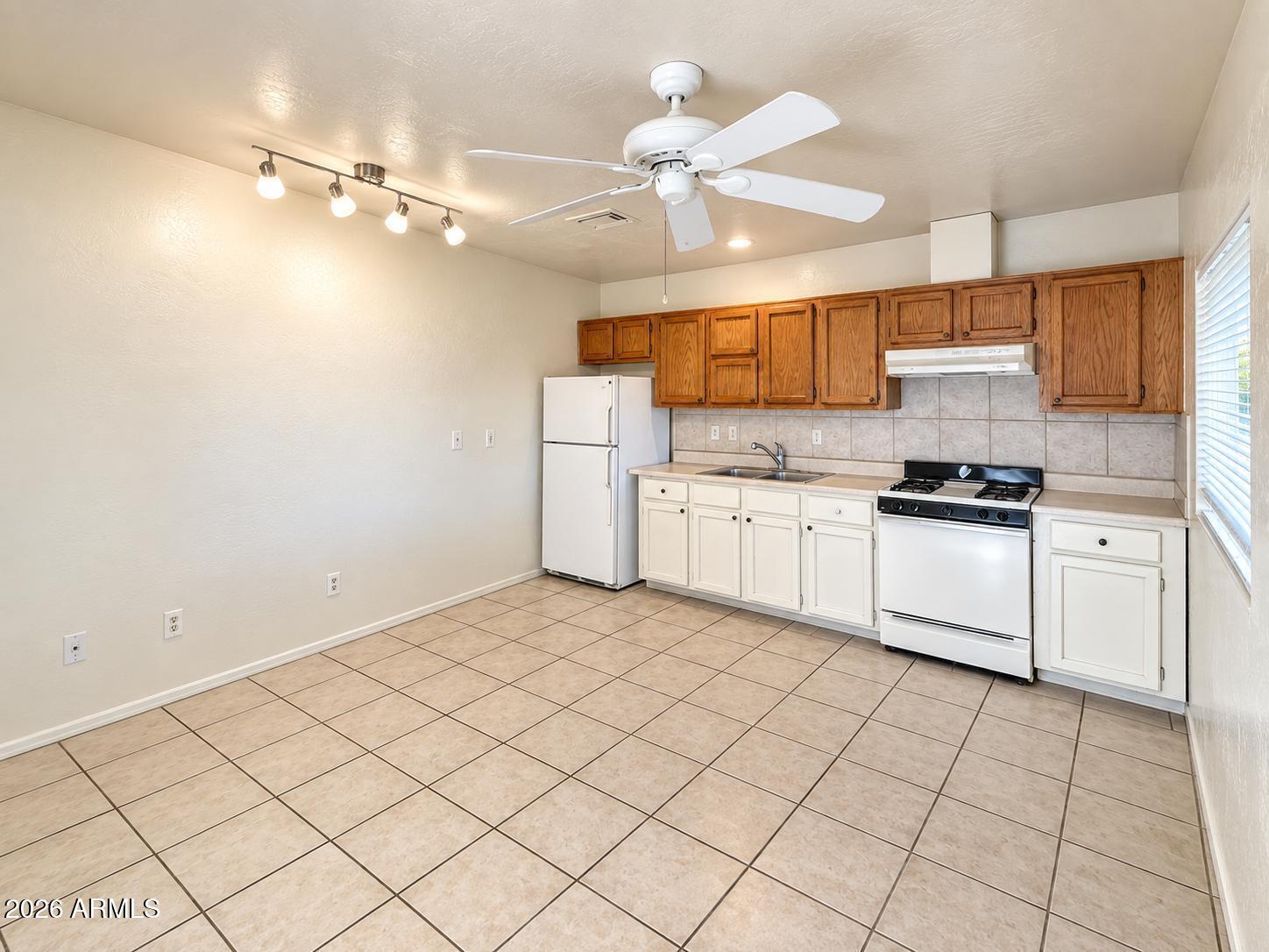 Residential Lease in Phoenix 5