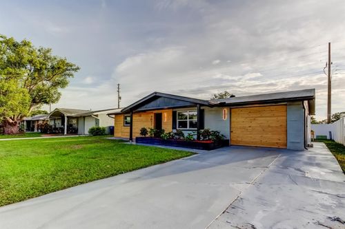 7031 Magnolia Valley Dr, NEW PORT RICHEY, FL, 34653-2414 | Card Image