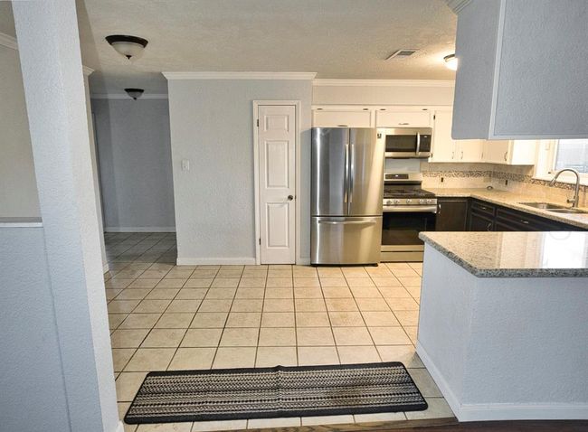 1303 Mac Dr, House other with 4 bedrooms, 2 bathrooms and 2 parking in Sweeny TX | Image 11