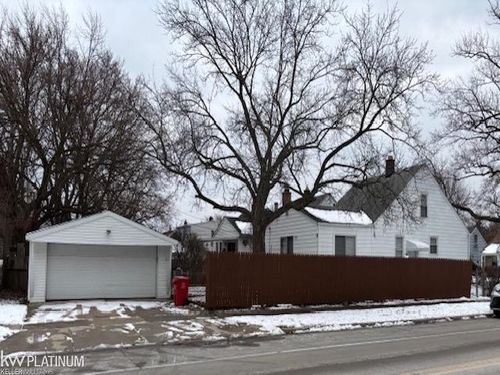 23856 Normandy Ave, Eastpointe, MI, 48021-1879 | Card Image