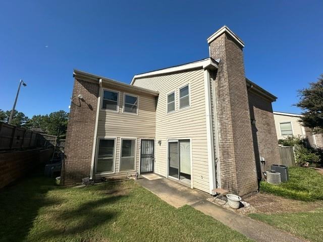 Majestic Oak Pl, Memphis, TN 38120
