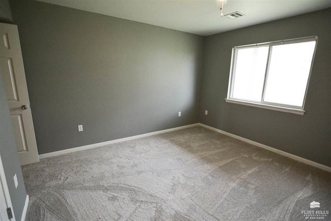 1305 Newfoundland Dr, Condo with 3 bedrooms, 2 bathrooms and null parking in Manhattan KS | Image 11