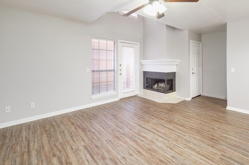 apt-c106-1305 W Villa Maria Rd, Bryan, TX, 77801-4218 | Card Image