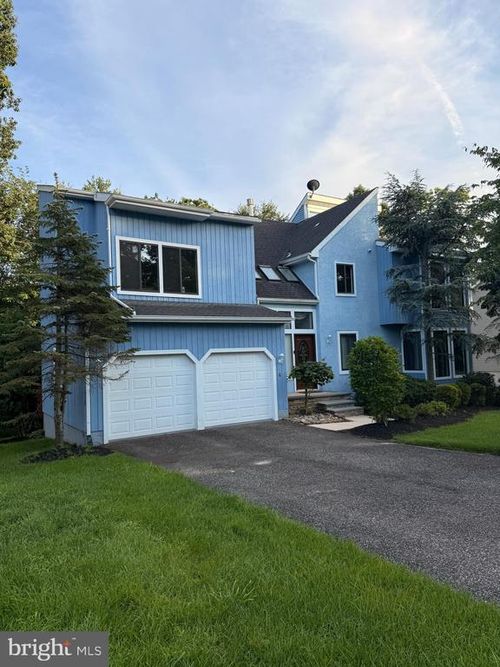 4 Johnson Ln, VOORHEES, NJ, 08043-4124 | Card Image