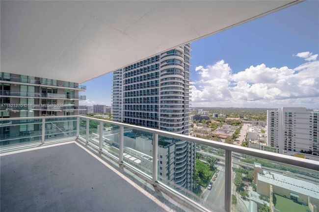 APT-2201 - 1250 S Miami Ave, Condo with 2 bedrooms, 2 bathrooms and null parking in Miami FL | Image 4