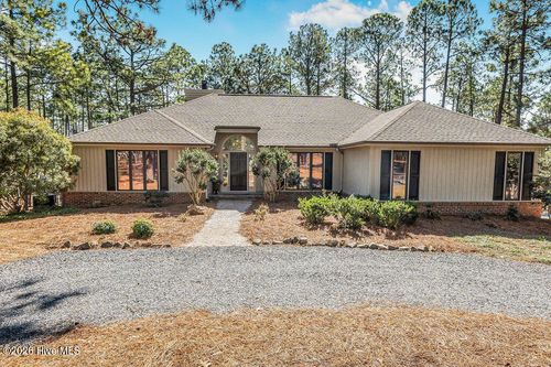 12 Kippen Ct, Pinehurst, NC, 28374-9045 | Card Image