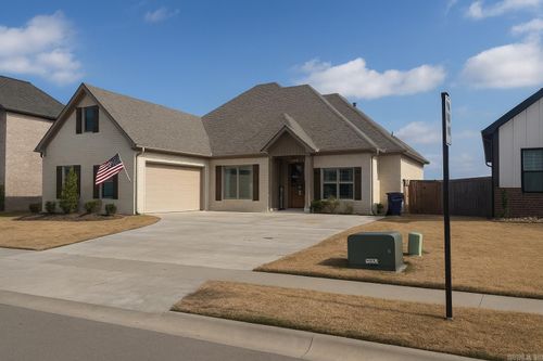 105 Corniche Ln, Maumelle, AR, 72113-7786 | Card Image