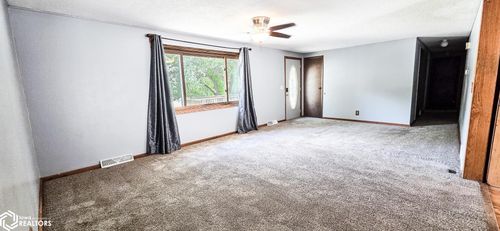 207 Maple Avenue, Webster City, IA, 50595 | Card Image