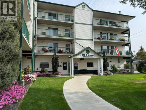 302-848 4 Ave, Wainwright, AB, T9W1V6 | Card Image
