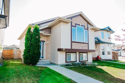 8509 102a Avenue, Grande Prairie, AB, T8X0C6 | Card Image