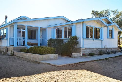 56788 Encantado Rd, Landers, CA, 92285-2613 | Card Image