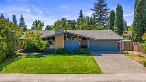 5304 Locust Avenue, Carmichael, CA, 95608 | Card Image