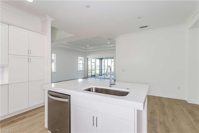 8925 Calypso Ct, Condo with 2 bedrooms, 2 bathrooms and 2 parking in Naples FL | Image 11