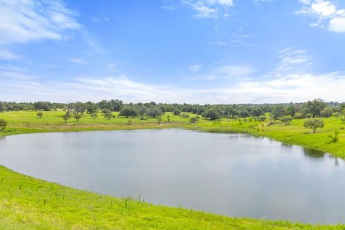 86-9069-86 Ranch Road 1323, Fredericksburg, TX, 78624-6806 | Card Image