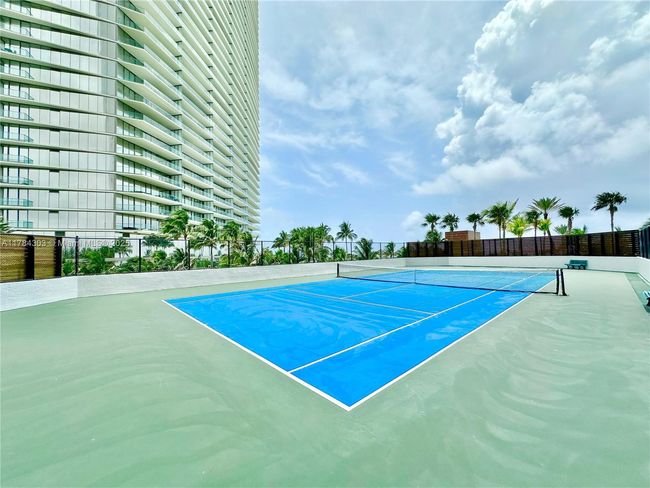 APT-405 - 18911 Collins Ave, Condo with 3 bedrooms, 4 bathrooms and null parking in Sunny Isles Beach FL | Image 35