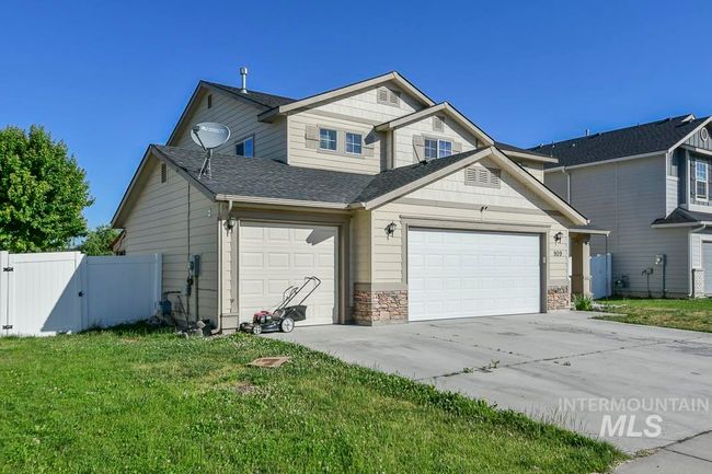 909 S Beaver Creek, House other with 4 bedrooms, 3 bathrooms and 3 parking in Emmett ID | Image 2