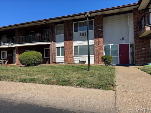 apt-a-7427 Sieloff Dr, Hazelwood, MO, 63042-2245 | Card Image