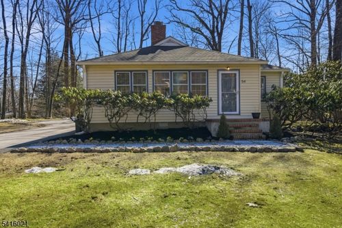 54 Cobb Rd, Mountain Lakes, NJ, 07046-1142 | Card Image