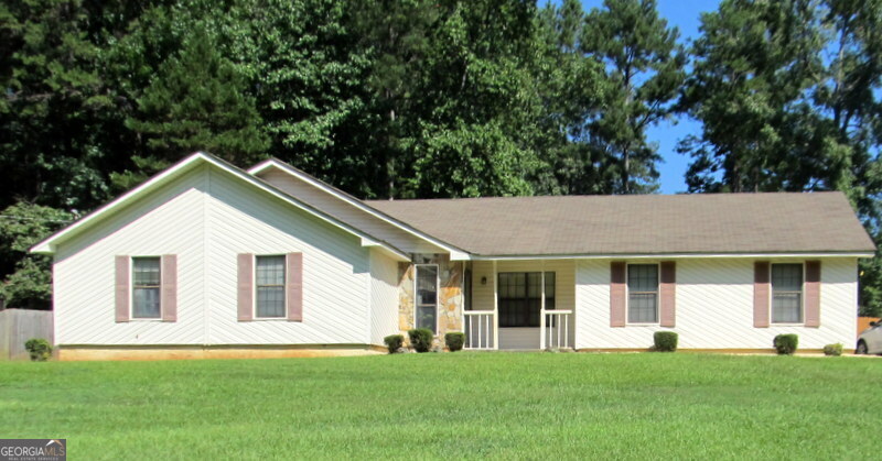 River Bend Dr, Jonesboro, GA 30238
