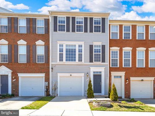 521 Sylvan Ct, FREDERICK, MD, 21703-6112 | Card Image