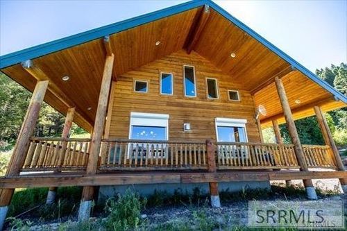 5172 Mountain Dr, Island Park, ID, 83429-5092 | Card Image