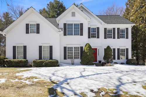 29 Hancock Rd, Franklin, MA, 02038-4247 | Card Image