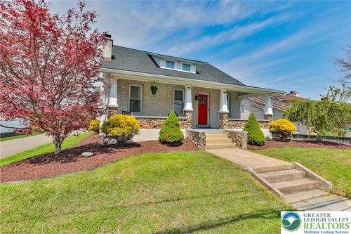 1635 W Pennsylvania St, Allentown, PA, 18102-1040 | Card Image