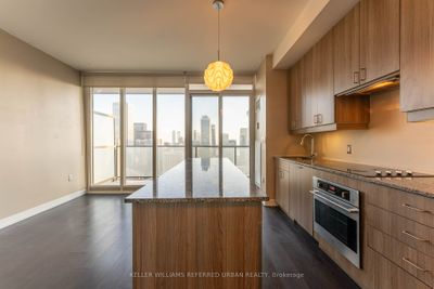 4206 - 426 University Ave, Condo with 1 bedrooms, 1 bathrooms and null parking in Toronto ON | Image 2