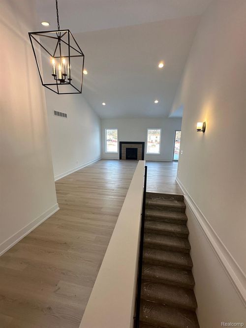 7-21812 Duns Scotus St, Southfield, MI, 48075-3235 | Card Image