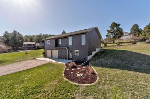 7497 Tanager Dr, Rapid City, SD, 57702-9006 | Card Image