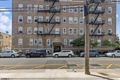 2 S Hartford Ave, Atlantic City, NJ, 08401-6137 | Card Image