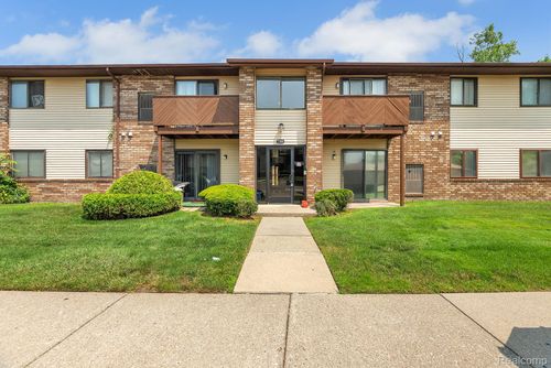 apt-103-7769 Manor Cir, Westland, MI, 48185-6508 | Card Image