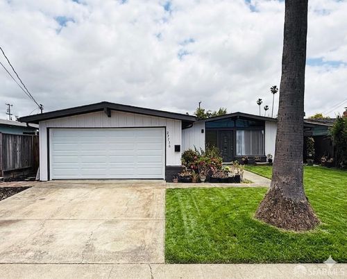 27736 Gainesville Ave, Hayward, CA, 94545-4647 | Card Image