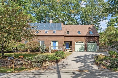 28 Foster St, Beverly, MA, 01915-2016 | Card Image