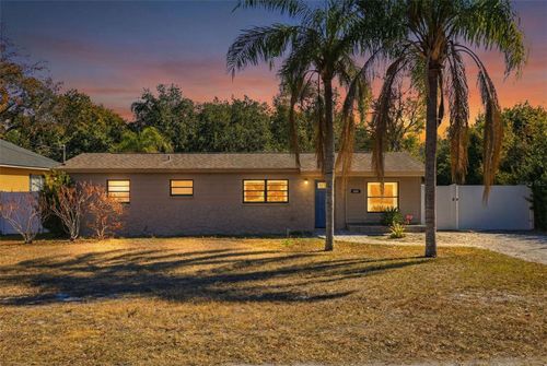 10405 N Woodmere Rd, TAMPA, FL, 33617-3463 | Card Image