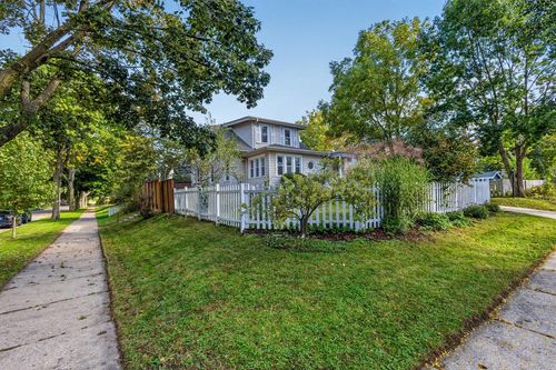 1500 E Kensington Blvd, SHOREWOOD, WI, 53211-1532 | Card Image